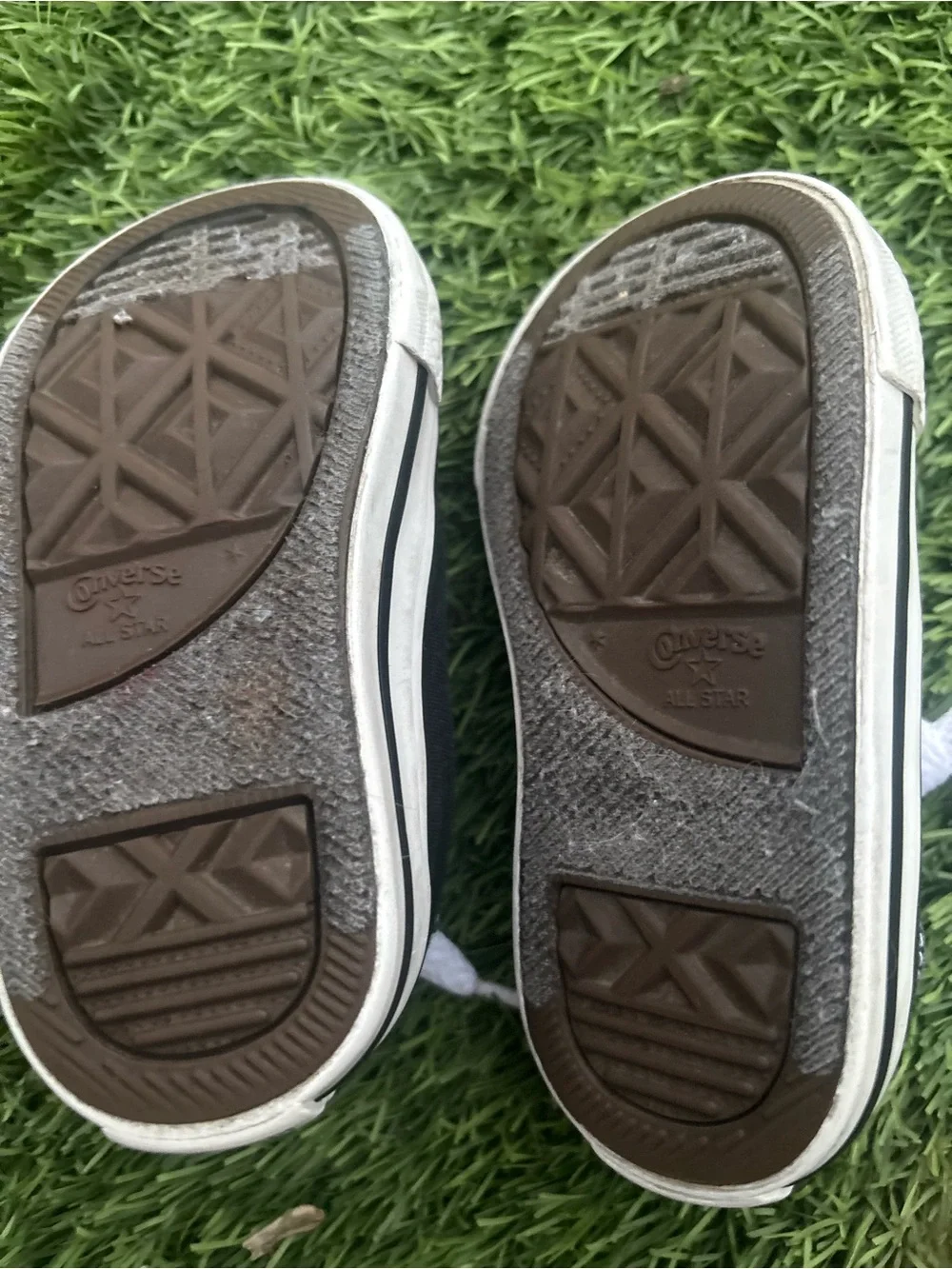 Converse stylish low